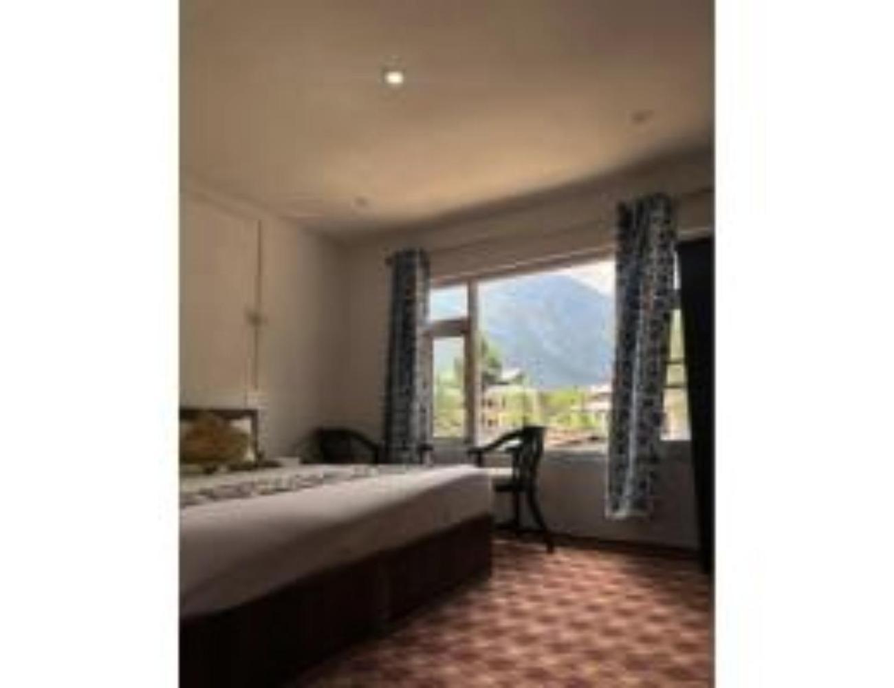 New Relax Inn, Pahalgam, 2 Km From Lidder Valley Екстериор снимка