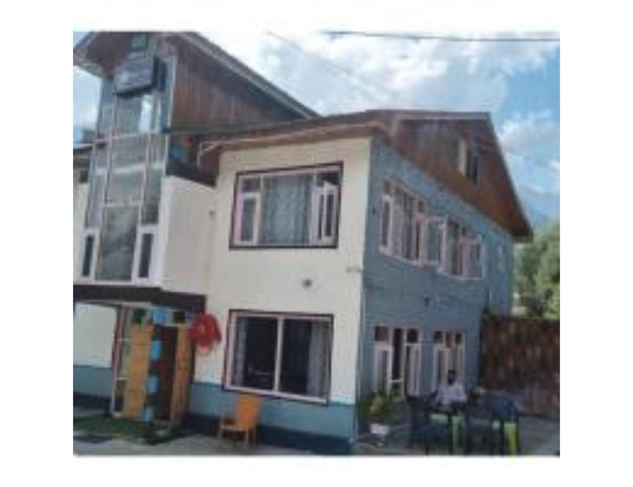 New Relax Inn, Pahalgam, 2 Km From Lidder Valley Екстериор снимка