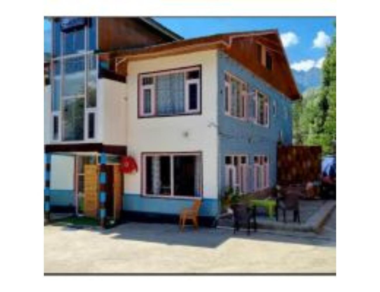 New Relax Inn, Pahalgam, 2 Km From Lidder Valley Екстериор снимка