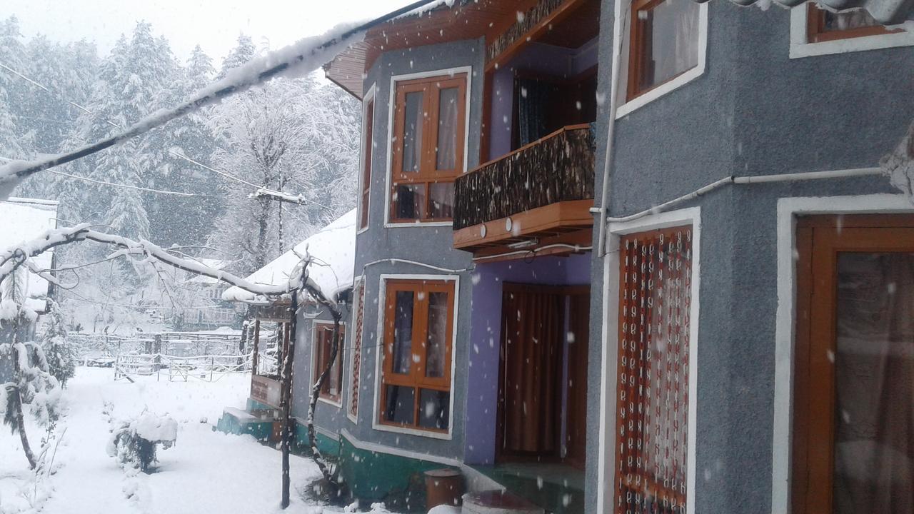 New Relax Inn, Pahalgam, 2 Km From Lidder Valley Екстериор снимка