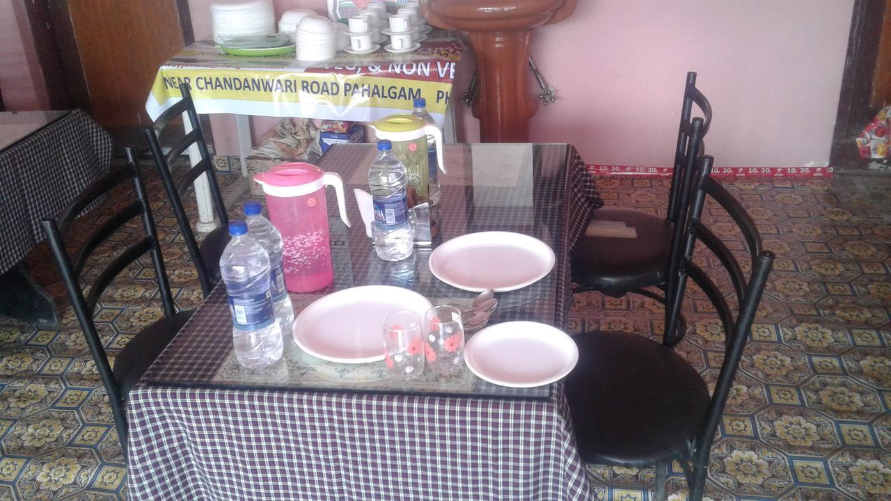 New Relax Inn, Pahalgam, 2 Km From Lidder Valley Екстериор снимка