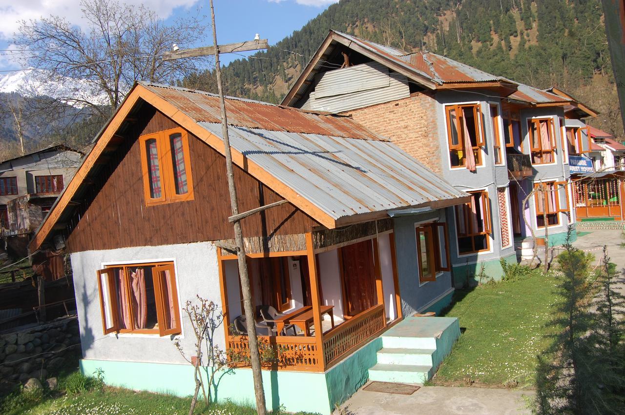 New Relax Inn, Pahalgam, 2 Km From Lidder Valley Екстериор снимка