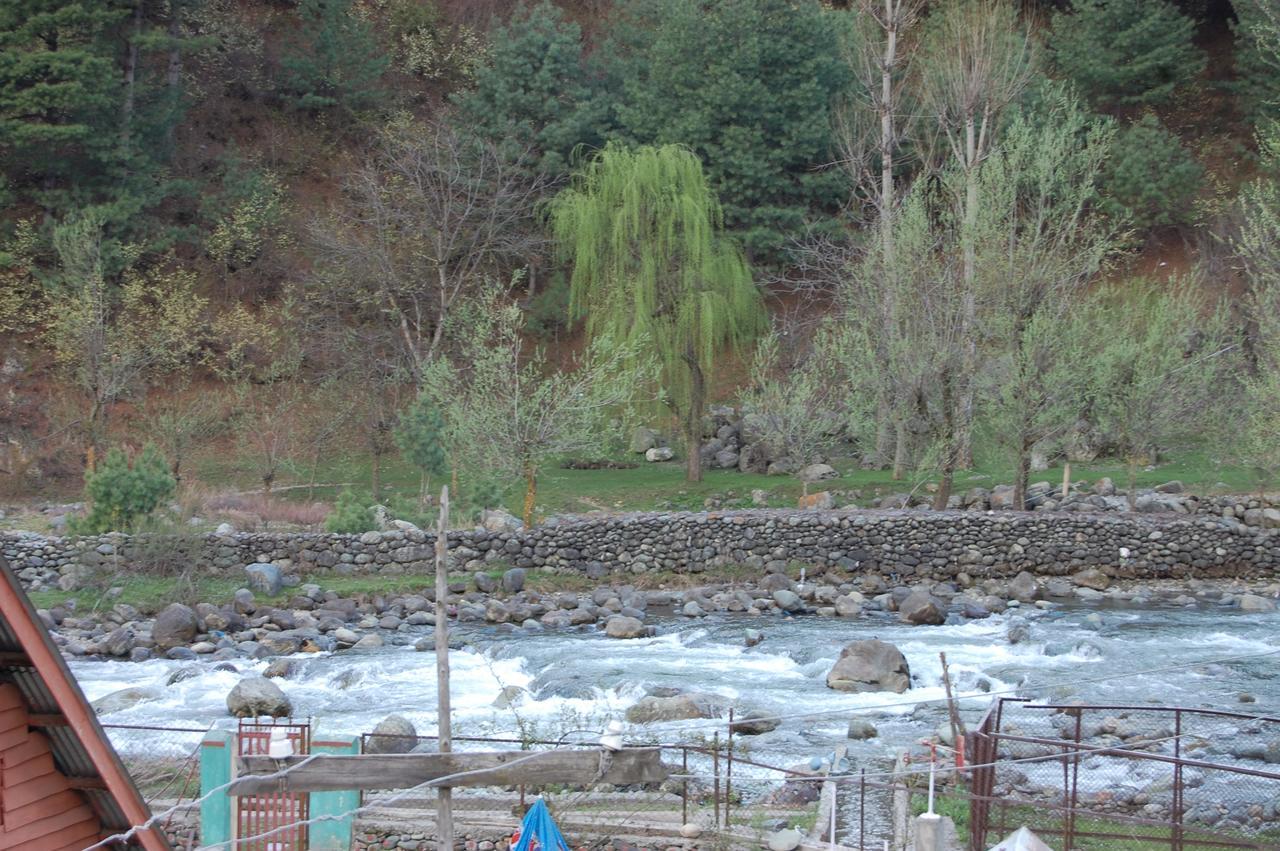 New Relax Inn, Pahalgam, 2 Km From Lidder Valley Екстериор снимка