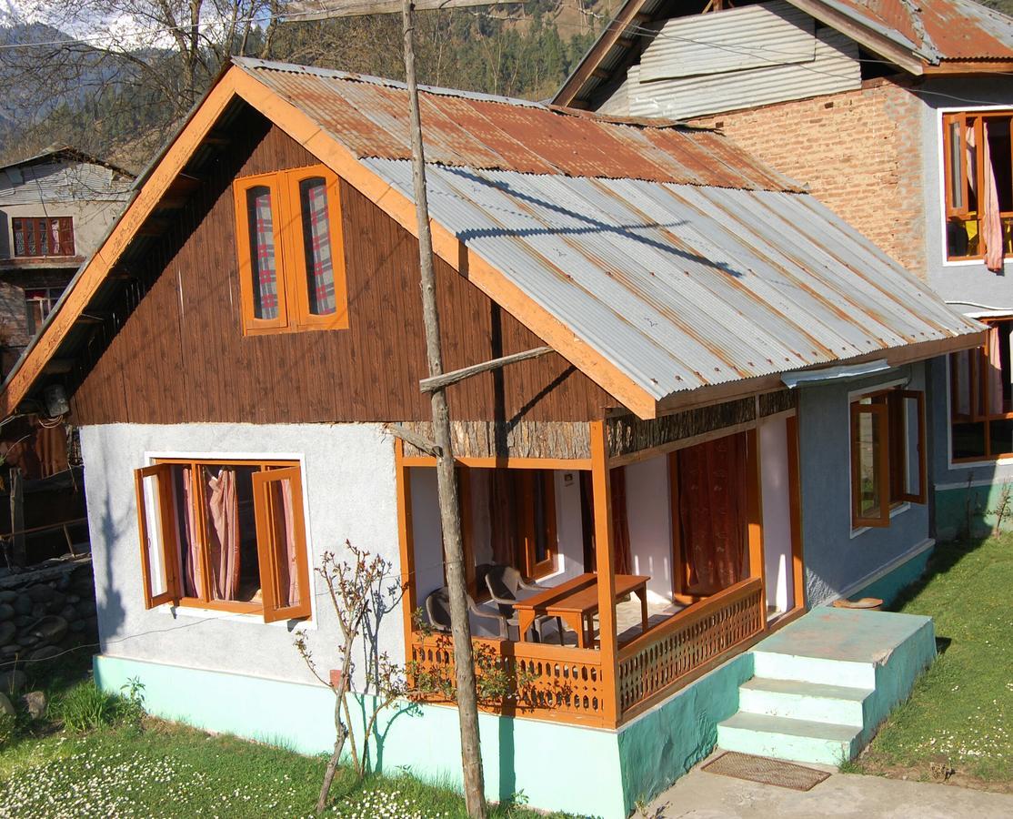 New Relax Inn, Pahalgam, 2 Km From Lidder Valley Екстериор снимка